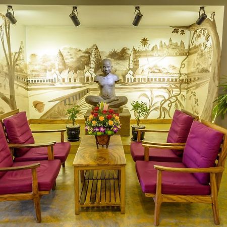 Double Leaf Boutique Hotel Пномпень Экстерьер фото